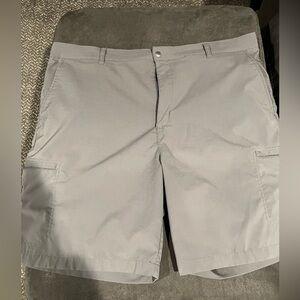 Chaps Light Gray Cargo Shorts for Men